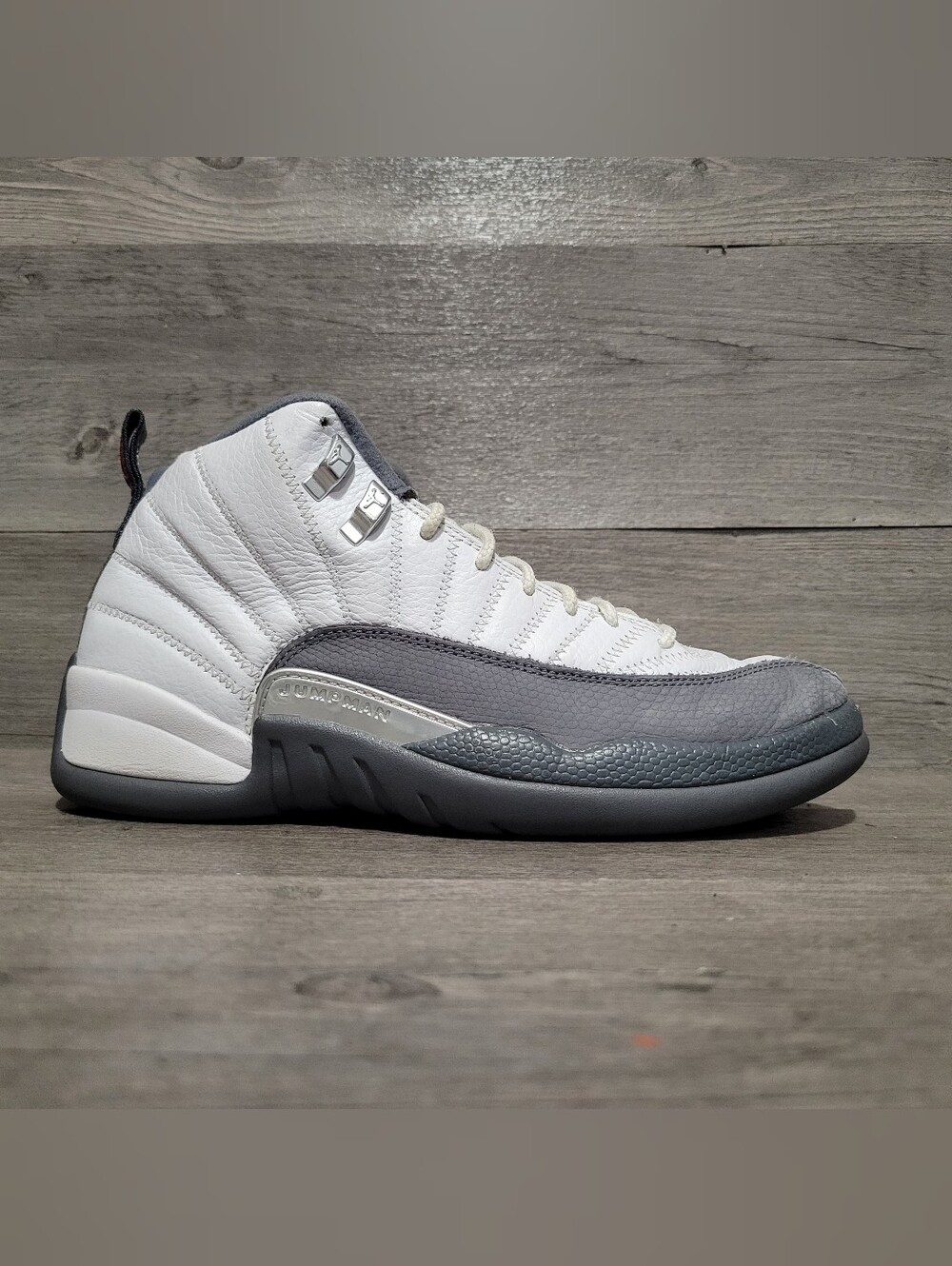 Air Jordan 12 Retro Mens Size 8.5 White Dark Grey 130690-160 Shoes 2019
